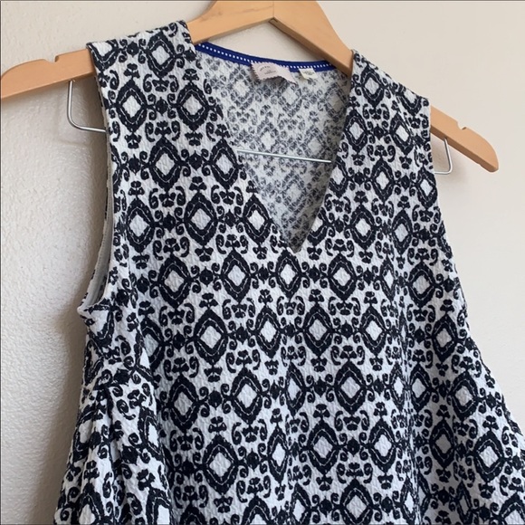 Anthropologie Postmark blue geometric Quilted texture Top XSP - Picture 2 of 6